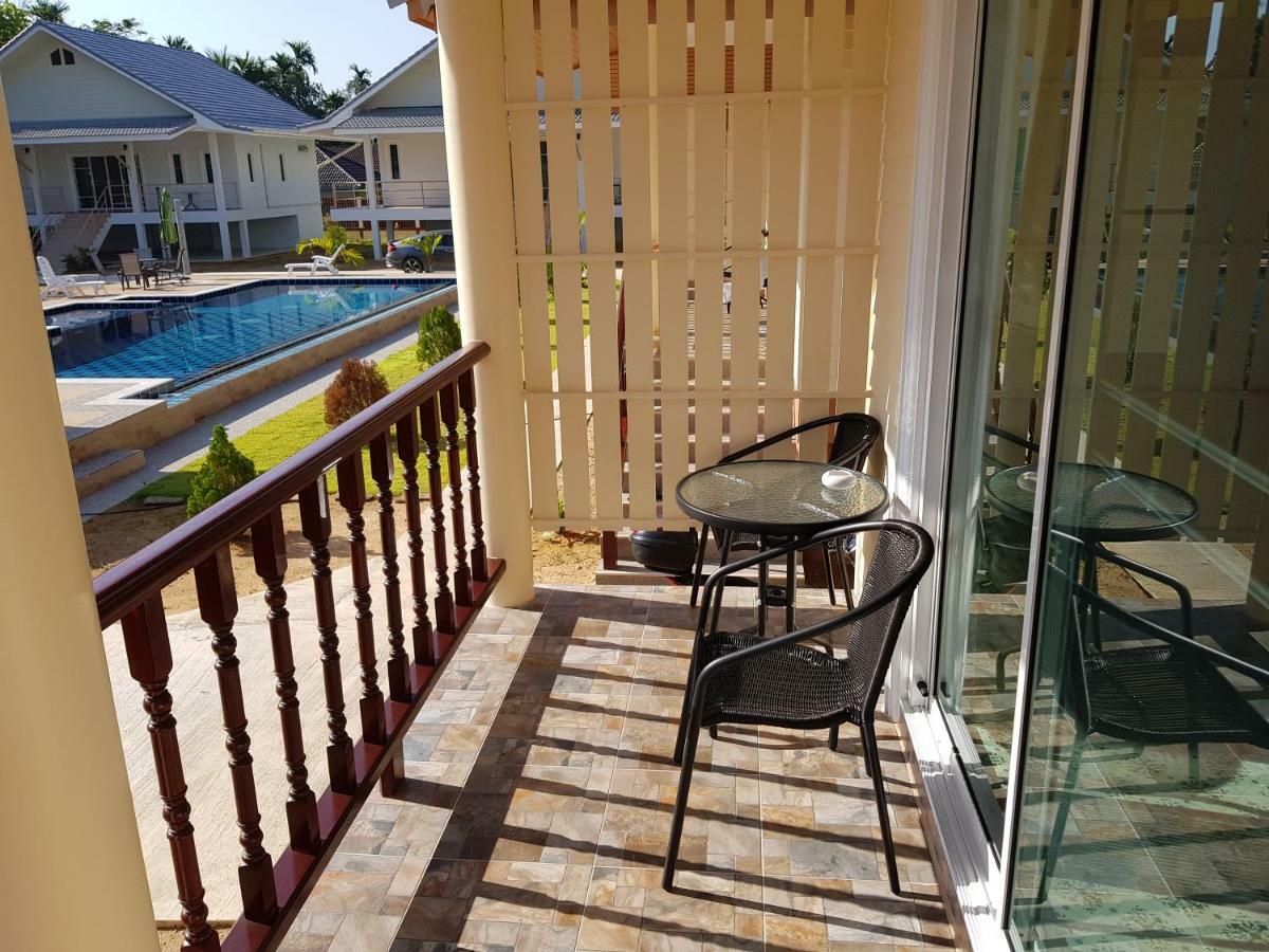 Poolside Bungalows Khao Lak Exterior photo