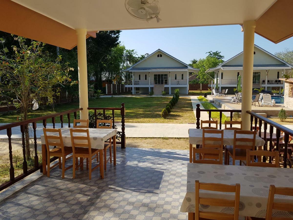 Poolside Bungalows Khao Lak Exterior photo